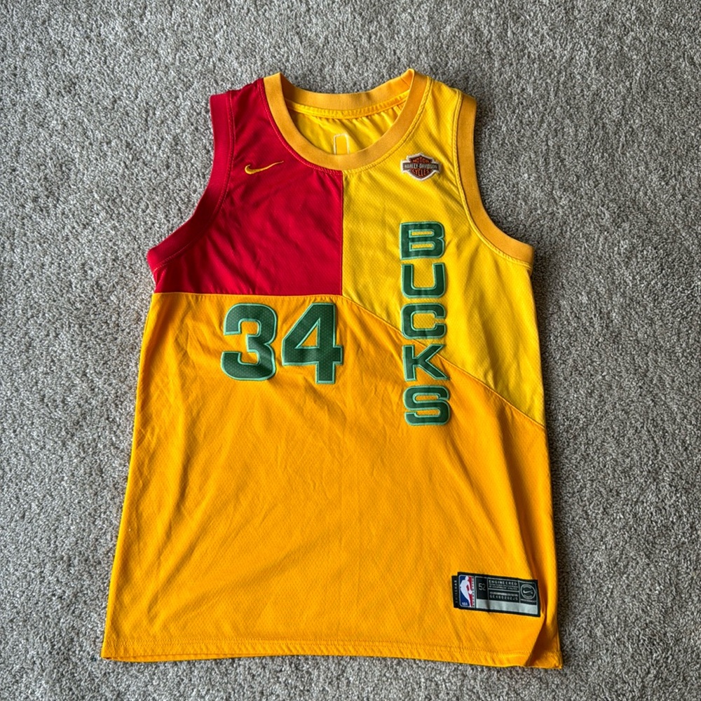 Retro Minnesota Timberwolves Giannis Antetokounmpo Jersey XL